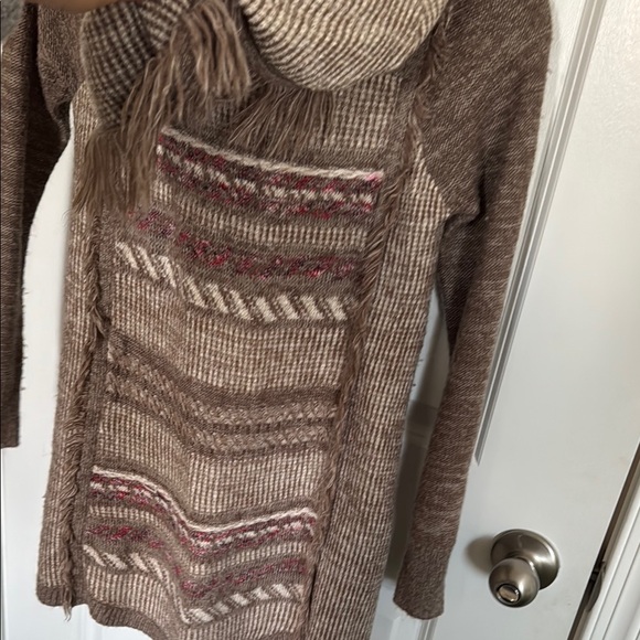 Knox Rose Brown Sweater - Picture 5 of 8